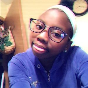 Meet your Posher, Laniya